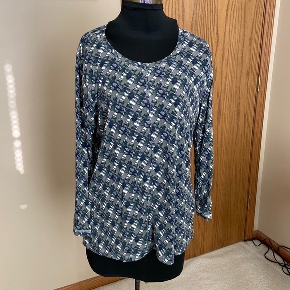 🦄 𝅺lee Round Neck Patterned Top Navy, Green, White size XL - Picture 6 of 6